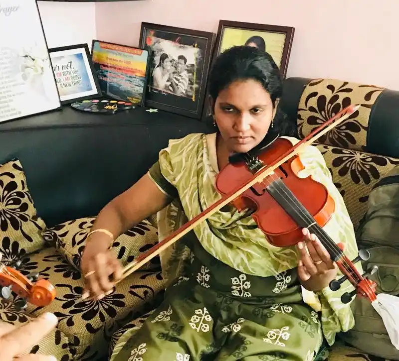 Music performance and stage training in Chennai