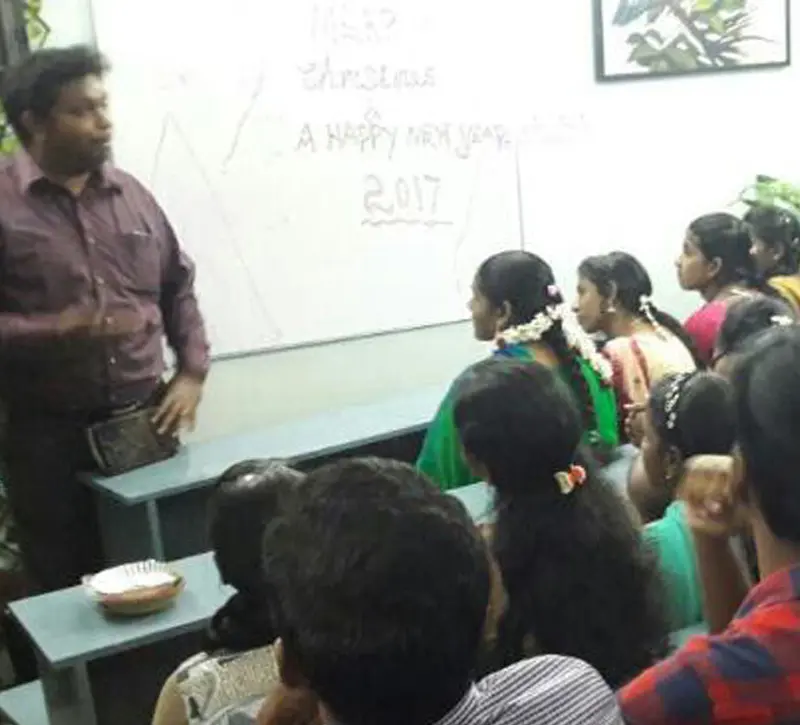 Physics tuition for higher secondary students in Chennai
